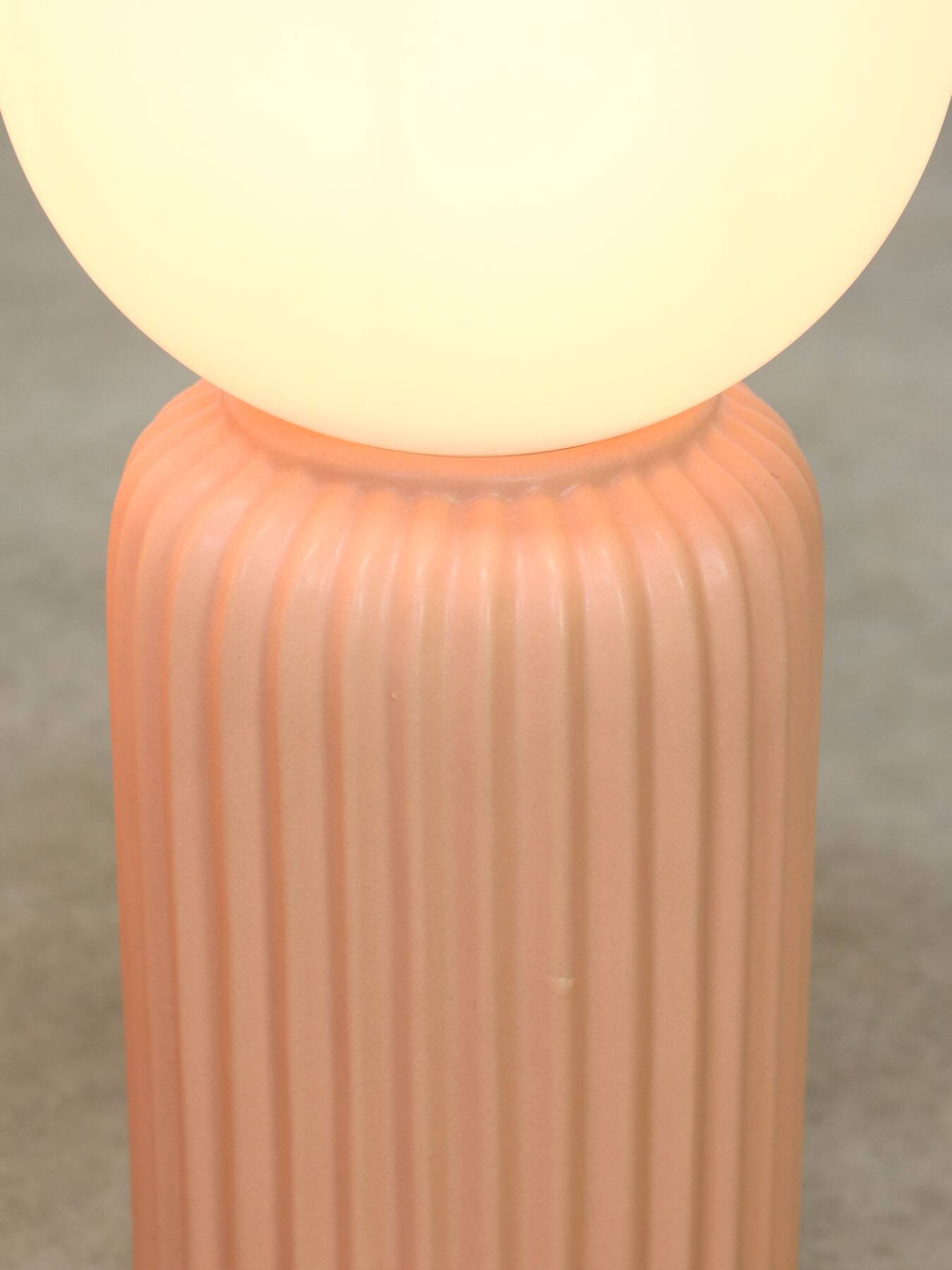 Vintage Italian Ceramic Table Lamps in Salmon Ceramic and Opaline, set of 2