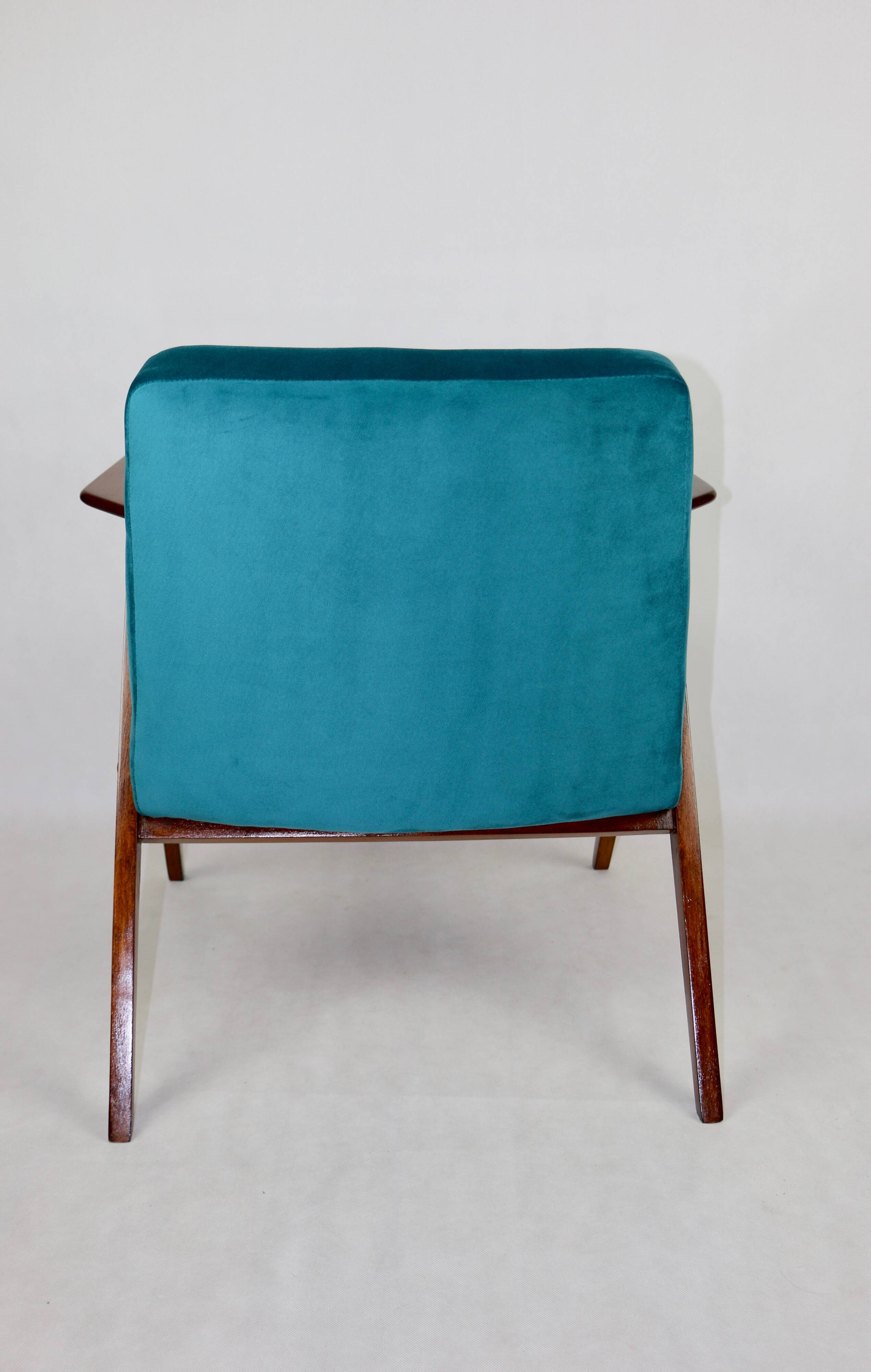 Fauteuil Bunny Vert Pétrole attribué à Józef Chierowski, 1970