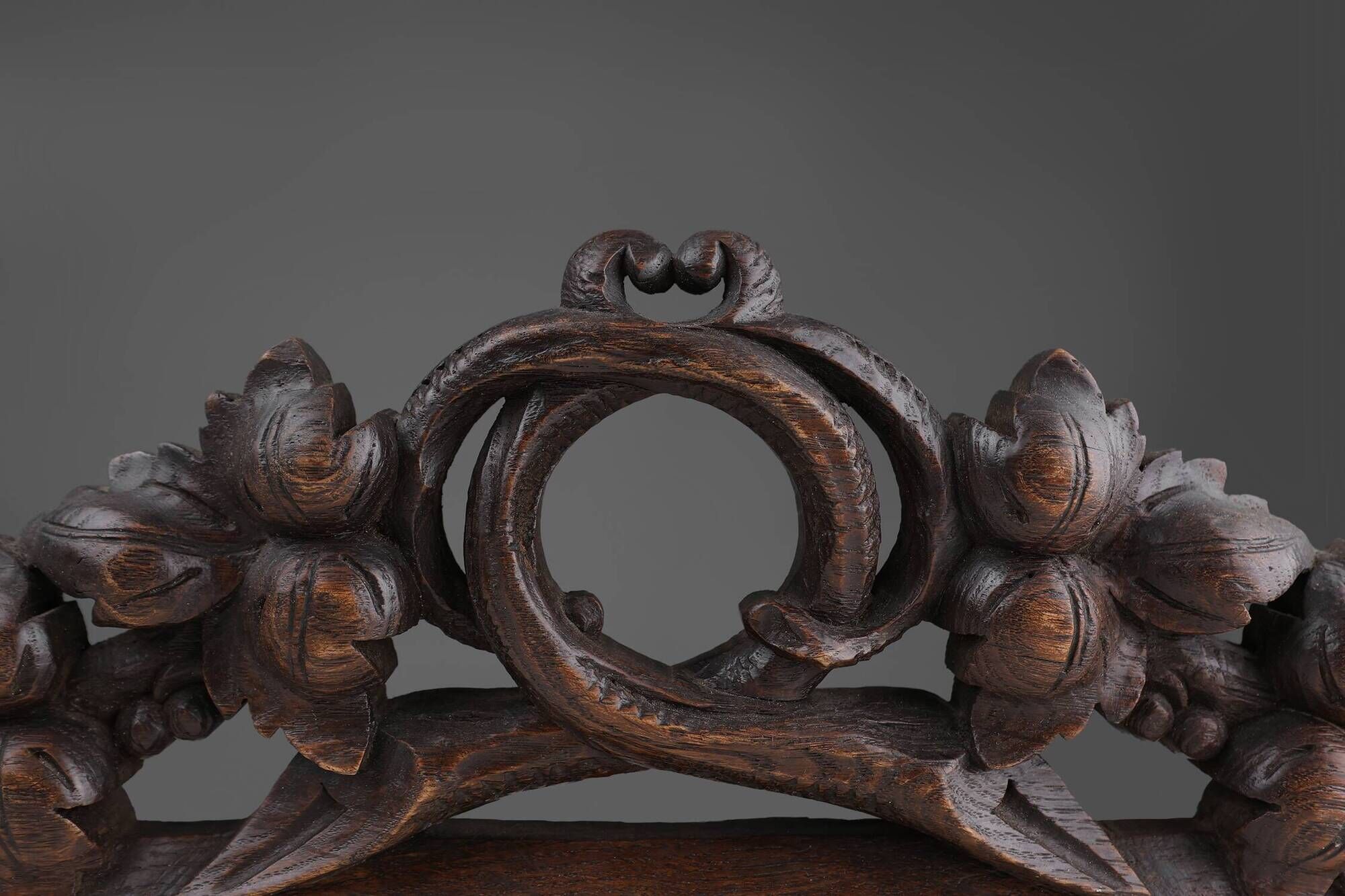 Oak pediment with hand-carved oak leaves around a wreath, France ca. 1850
