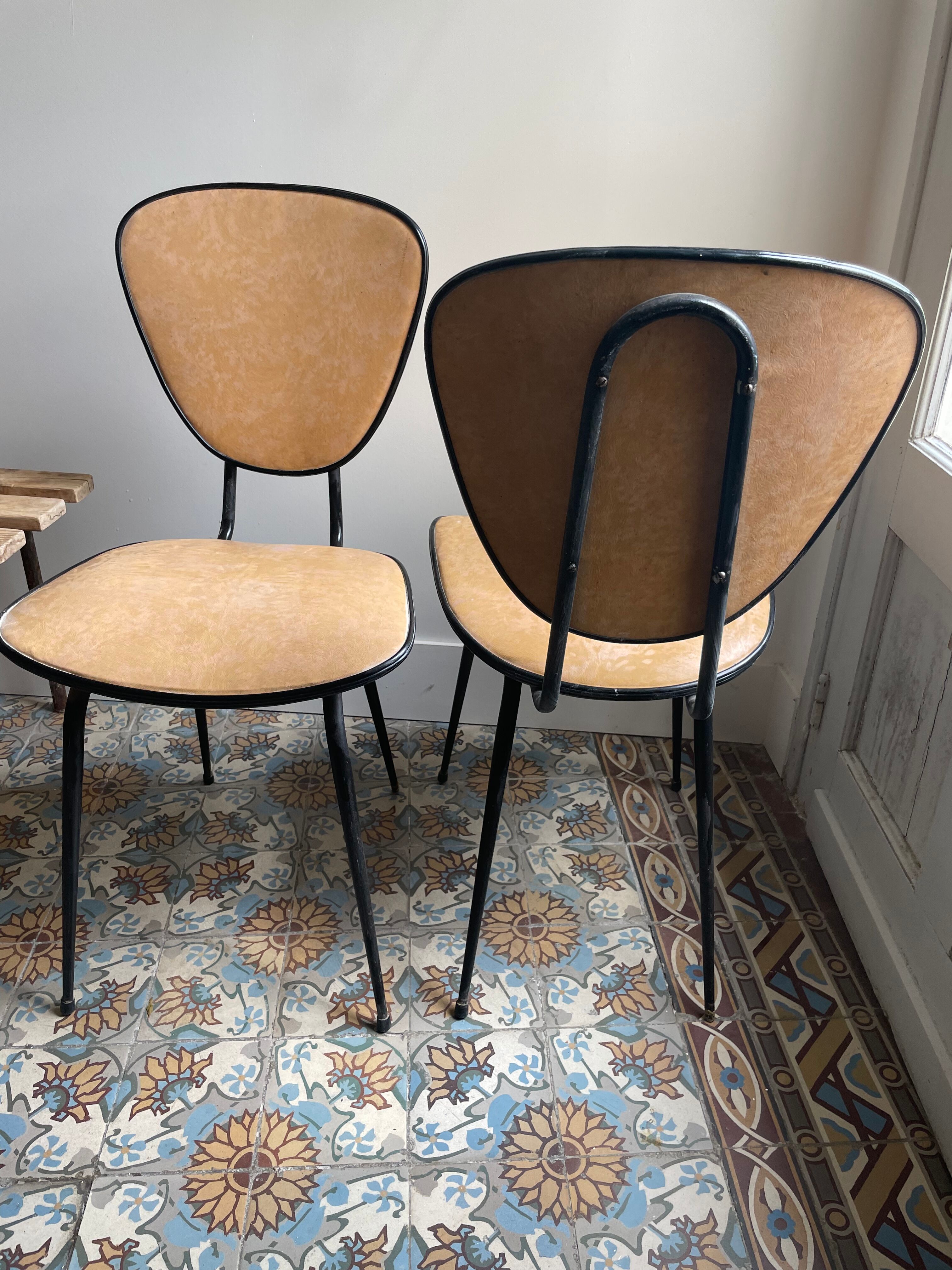 Set of two masix chairs