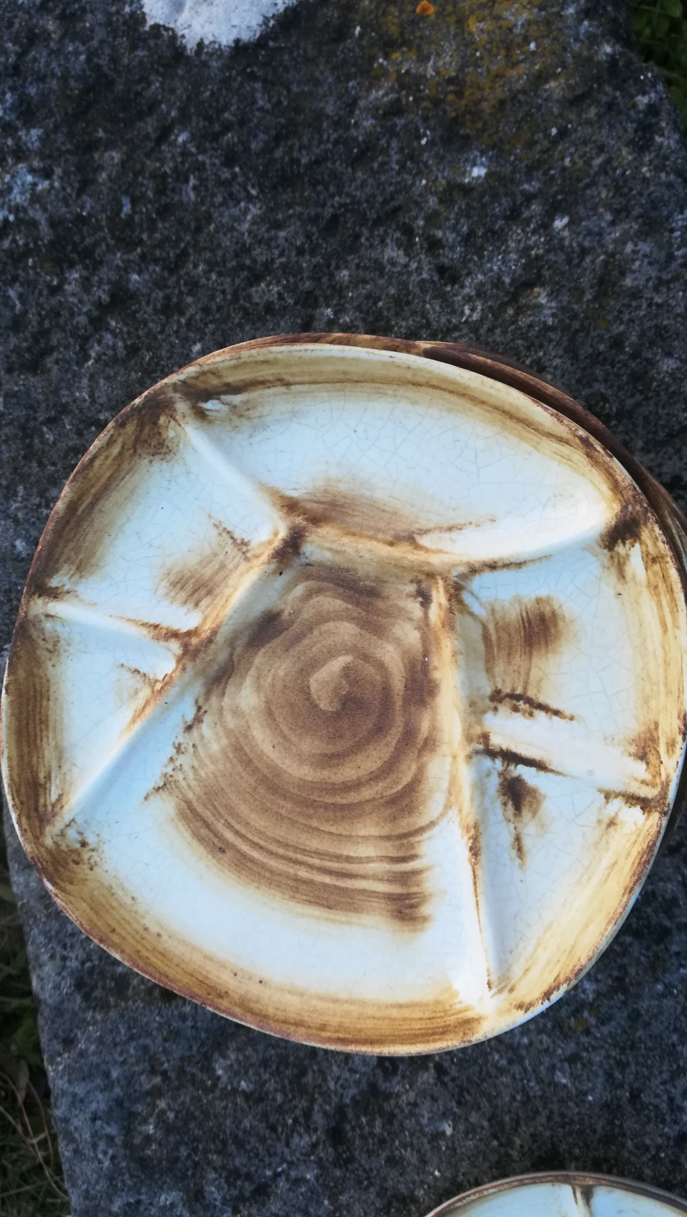 10 Longchamp factory fondue plates