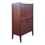 Scandinavian secretary