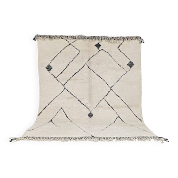 Large Beni Ouarain rug, 285 x 220 cm || 9.35 x 7.22 feet, G-293