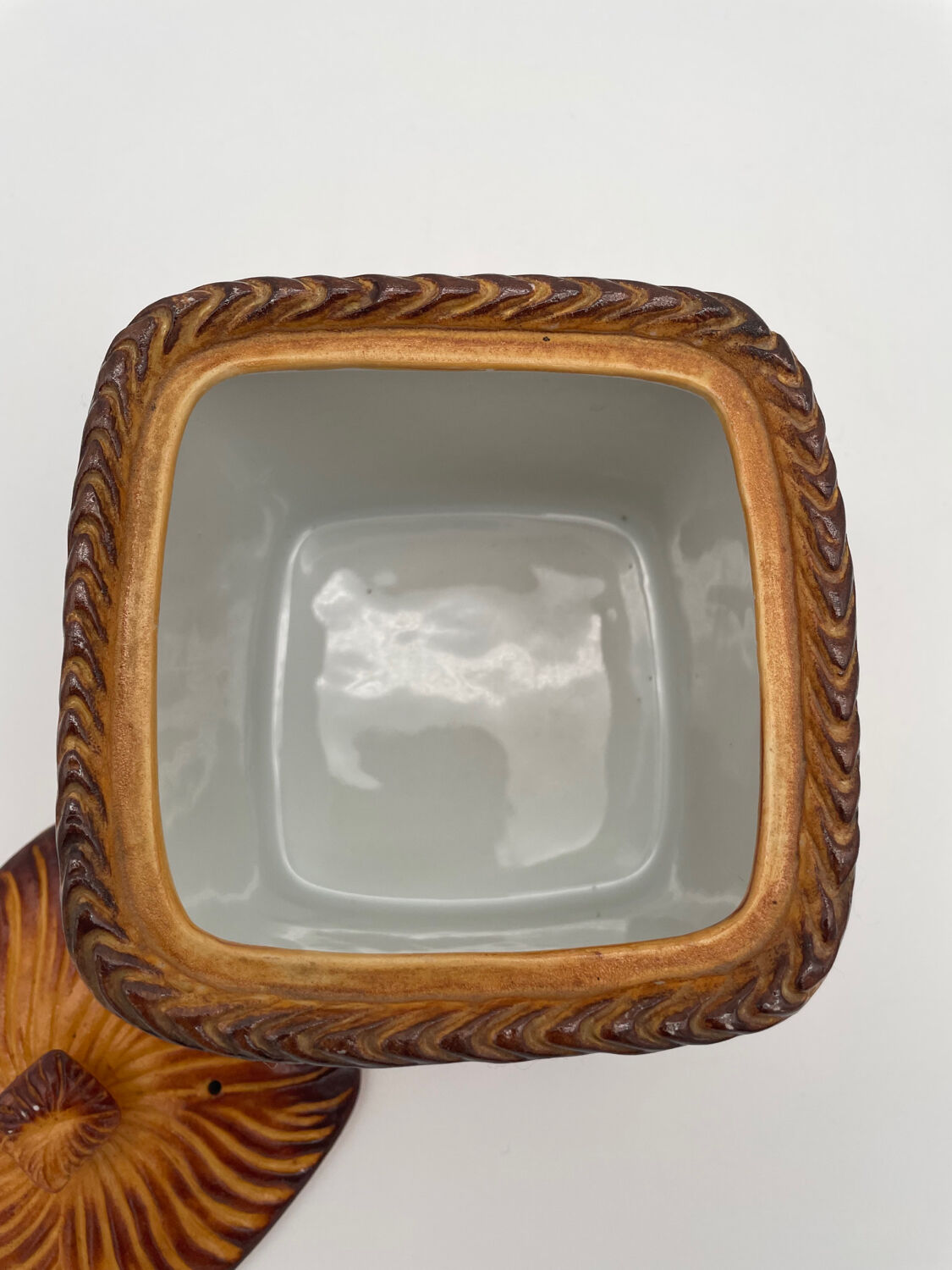 Terrine en trompe-l'œil pâté en croûte signée Mehun, vers 1900