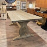 Oak table