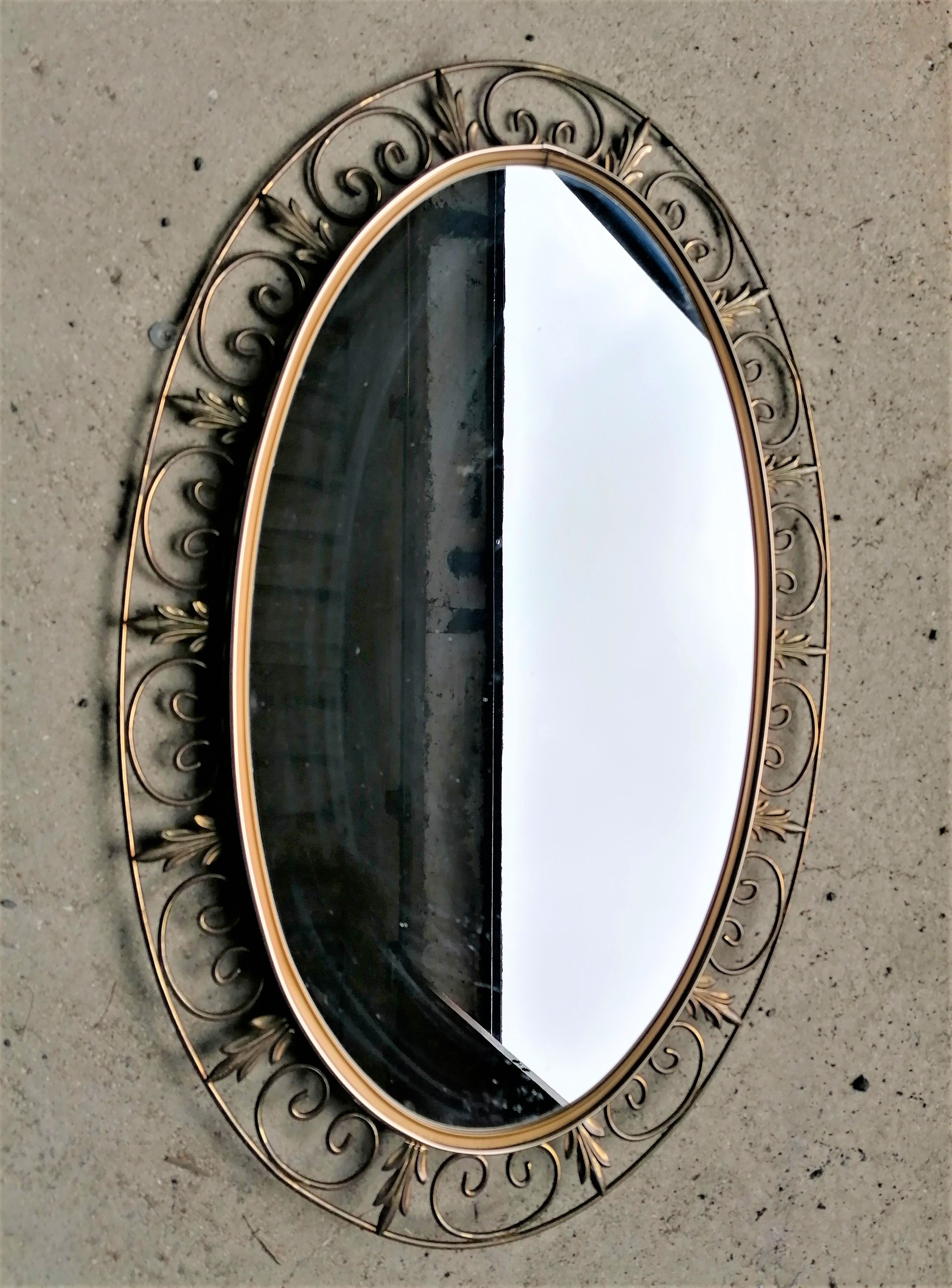 Oval wall mirror sun gilded metal frame vintage 60 70