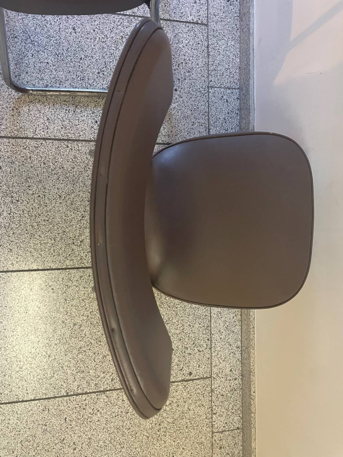 2 chaises de bureau vintage Roneo