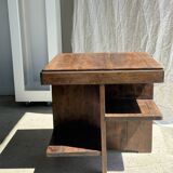 Table d'appoint carrée piètement quadripode à entretoise de style moderniste