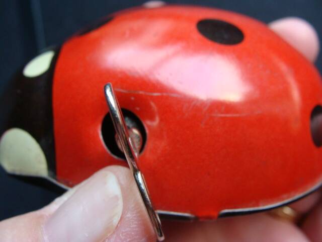 Mechanical ladybird toy