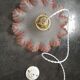 Suspension plafonnier ancien abat jour opaline rose dentelée forme mouchoir art déco 1930