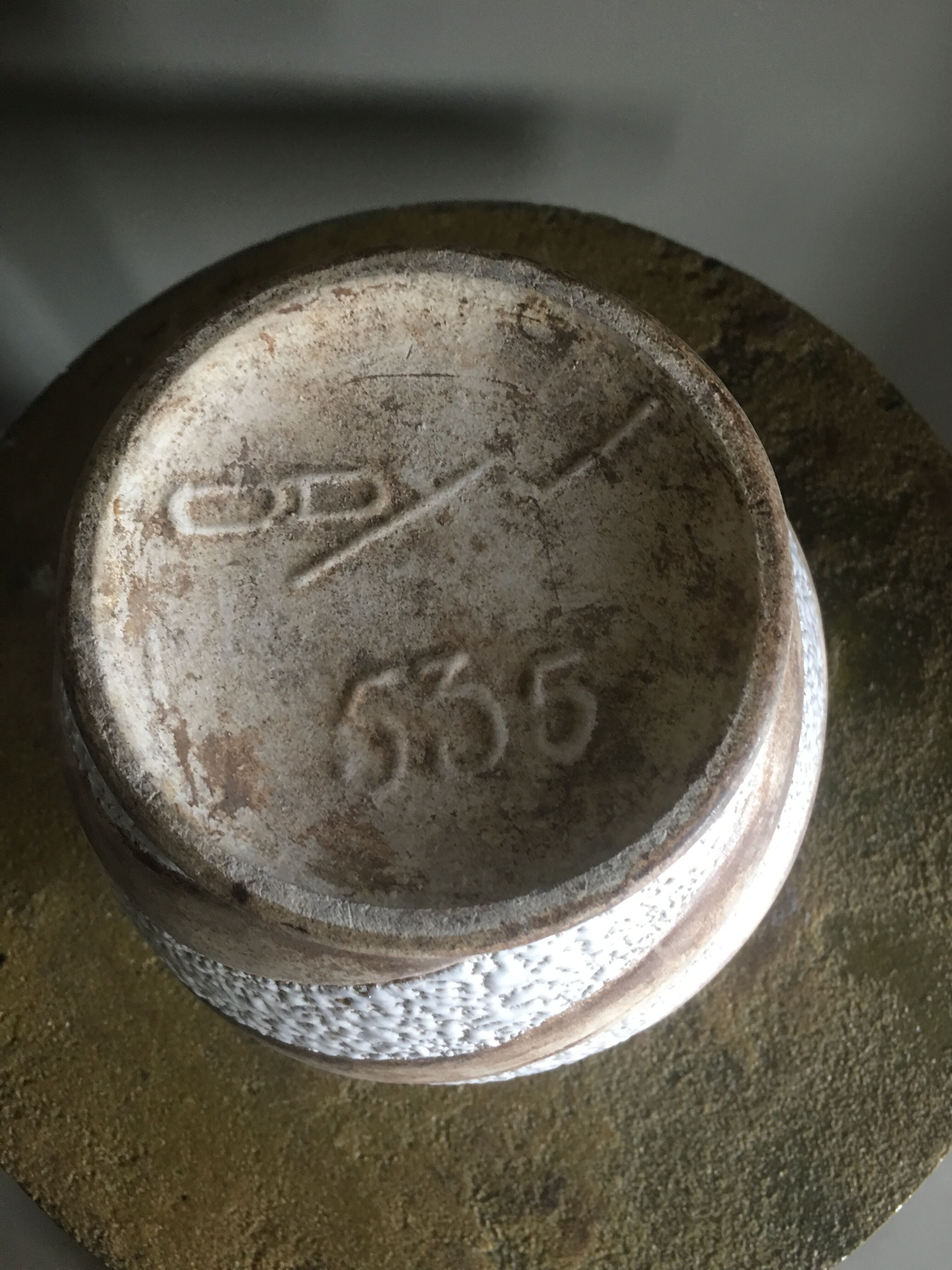 Vase art deco en faïence signé Odyv