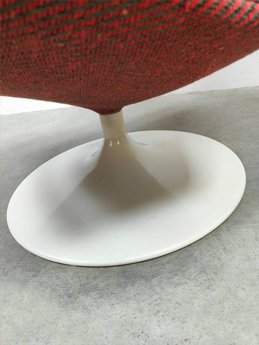 Vintage Dutch design swivel chair &amp; ottoman G. Harcourt Artifort F978