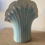 Vase shell, papyrus