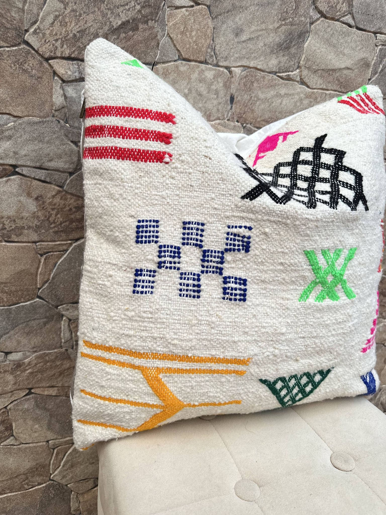 Coussin en laine berbère fait main : Coussin Kilim marocain (45x45cm)