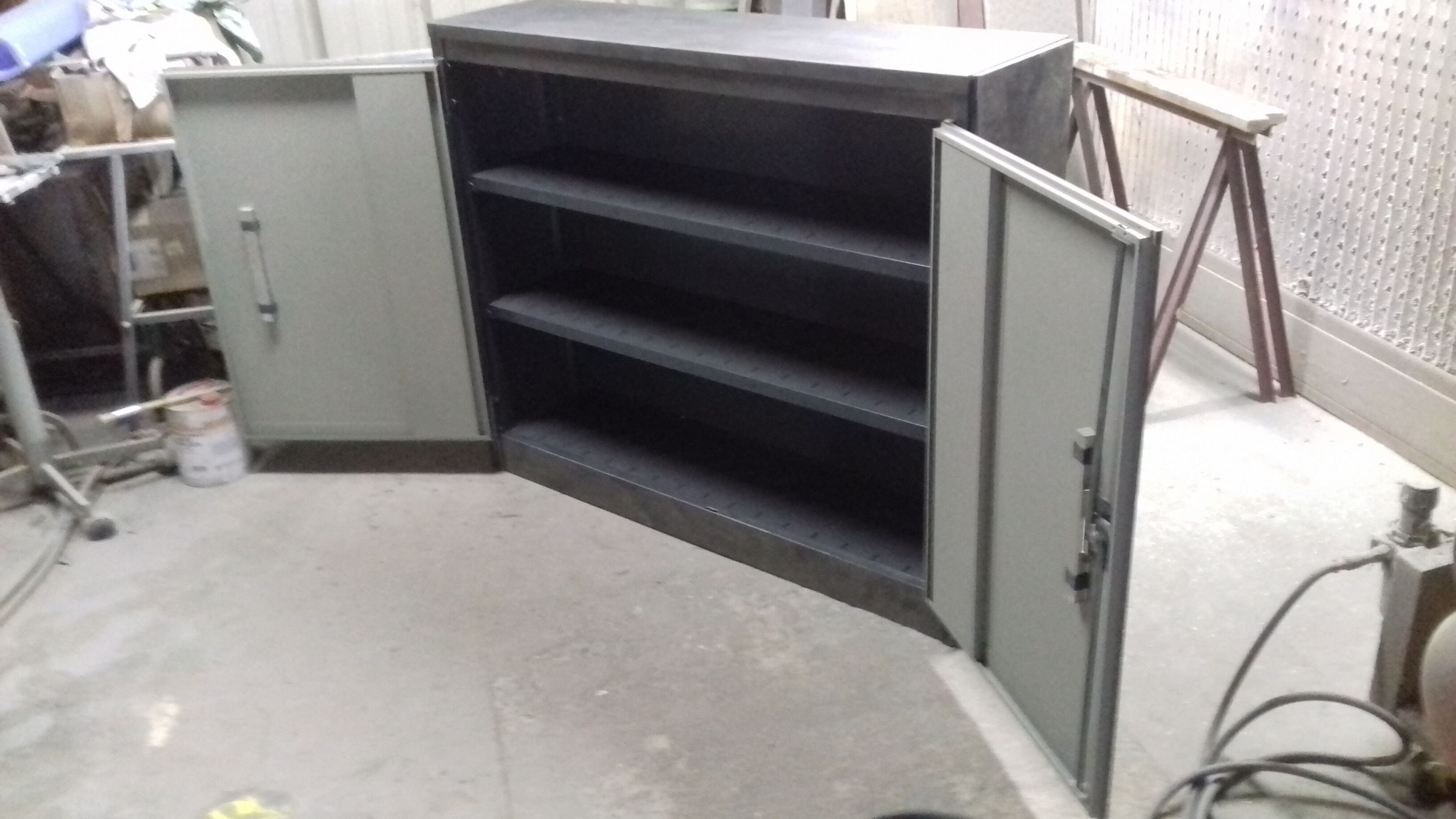 Narrow buffet polished and varnished steel mast of the 1960s