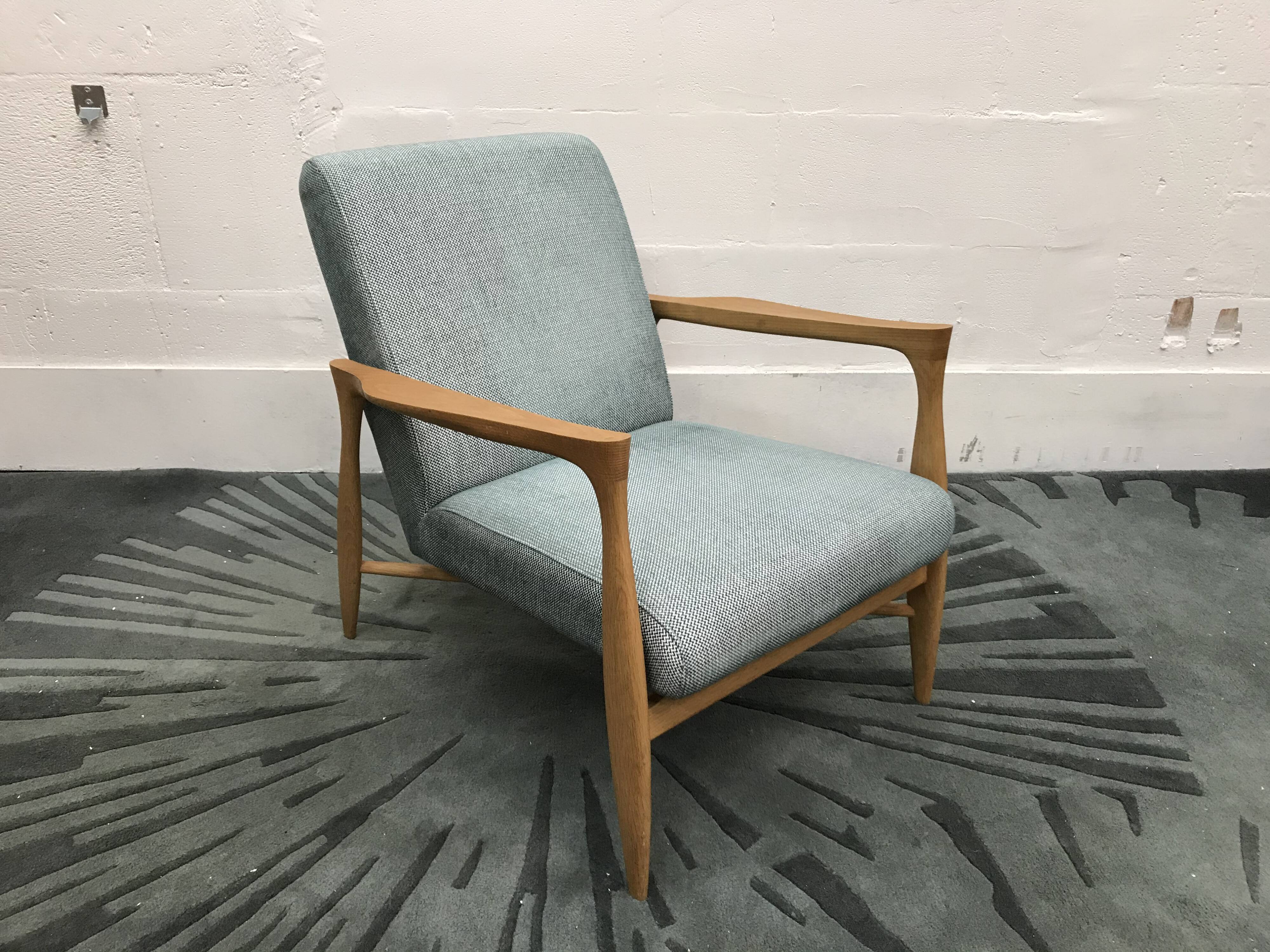 Floating zag celadon Red Edition chair