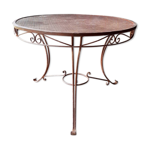 Table en fer forgé