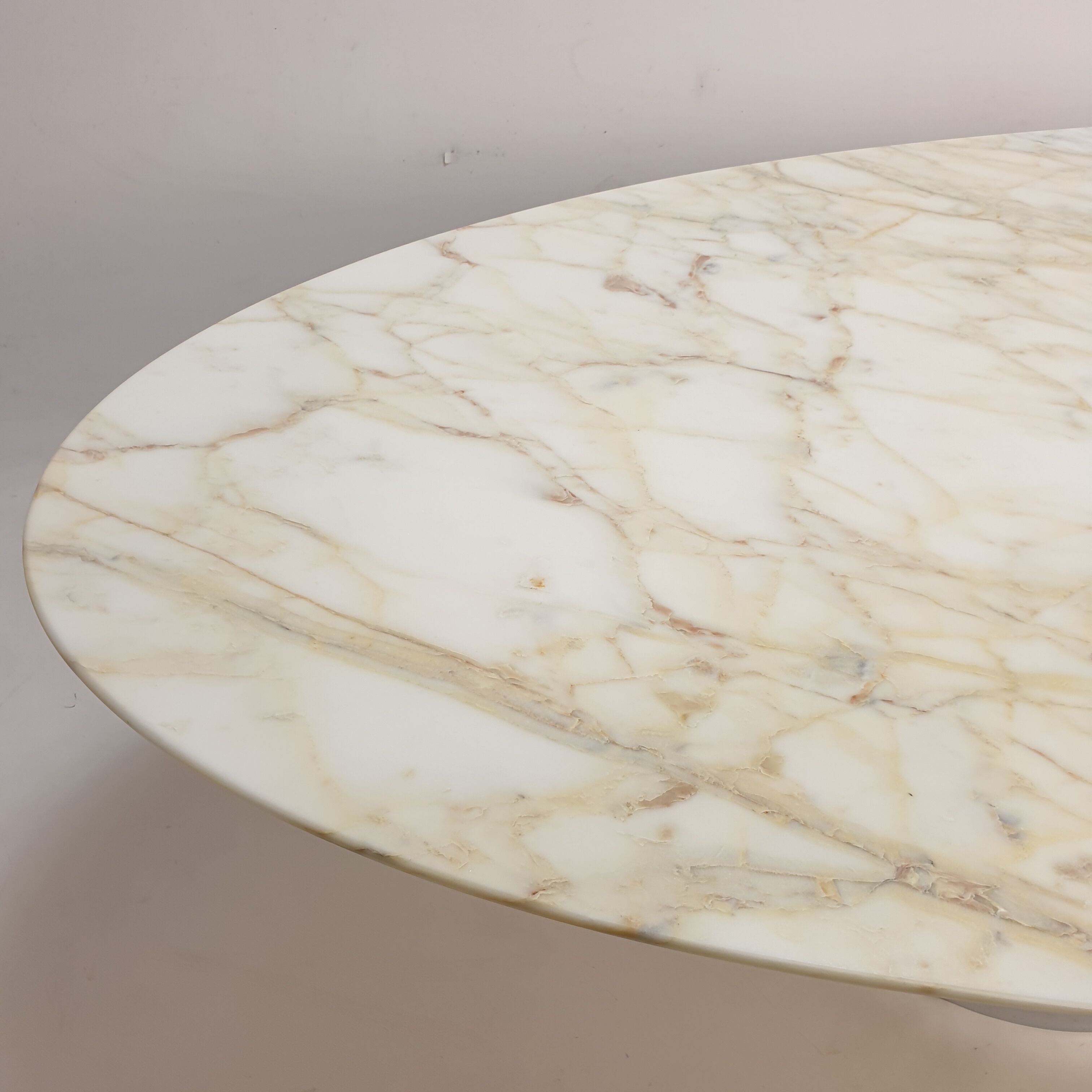 Marble coffee table by Roche Bobois, 1980