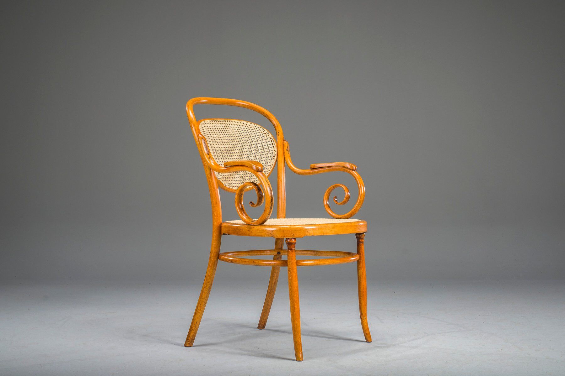 Antique Vienna chair from Thonet, 1860s