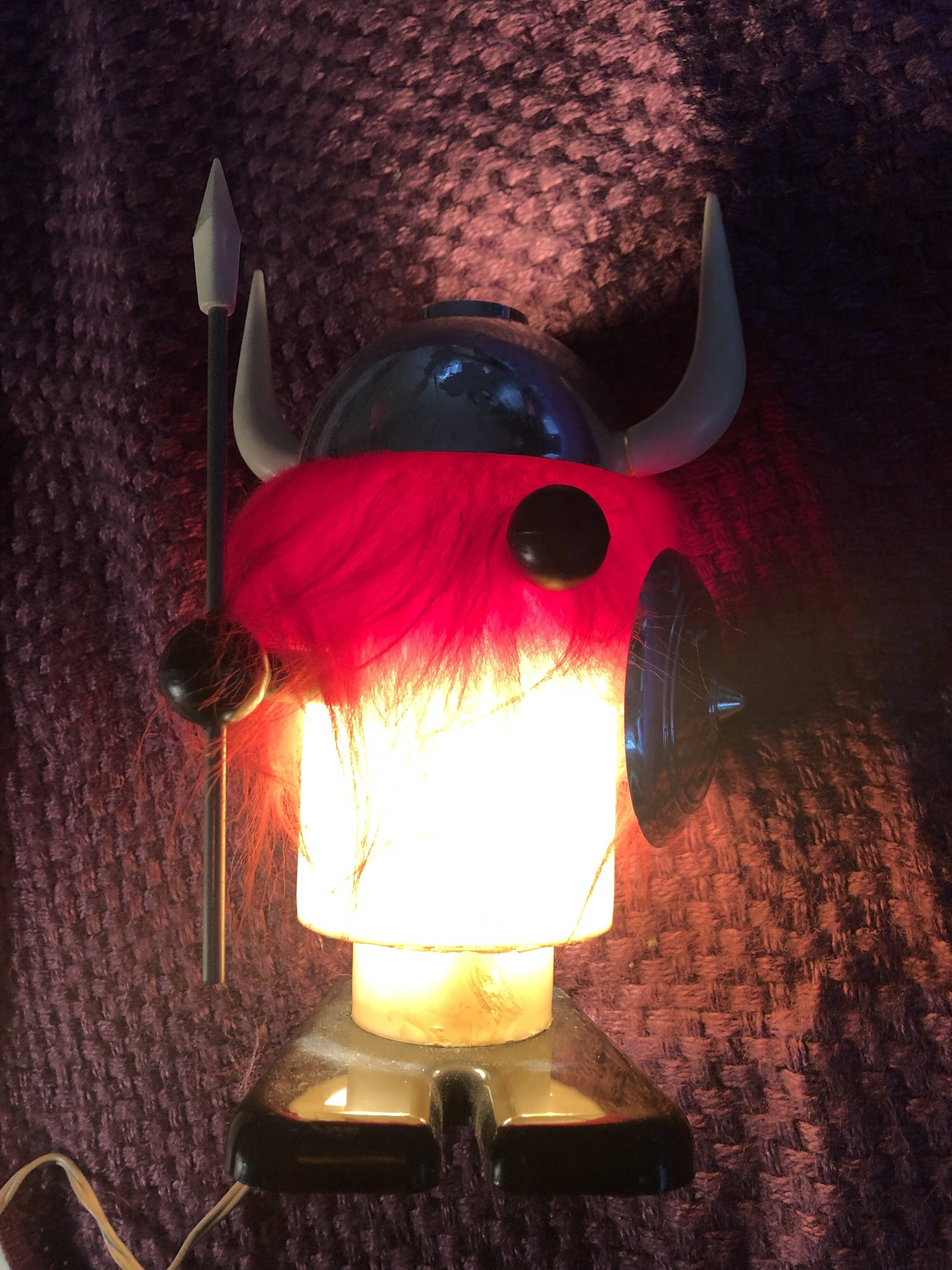 Lampe à poser Olaf Viking de Oldtimer Ferrari années 60