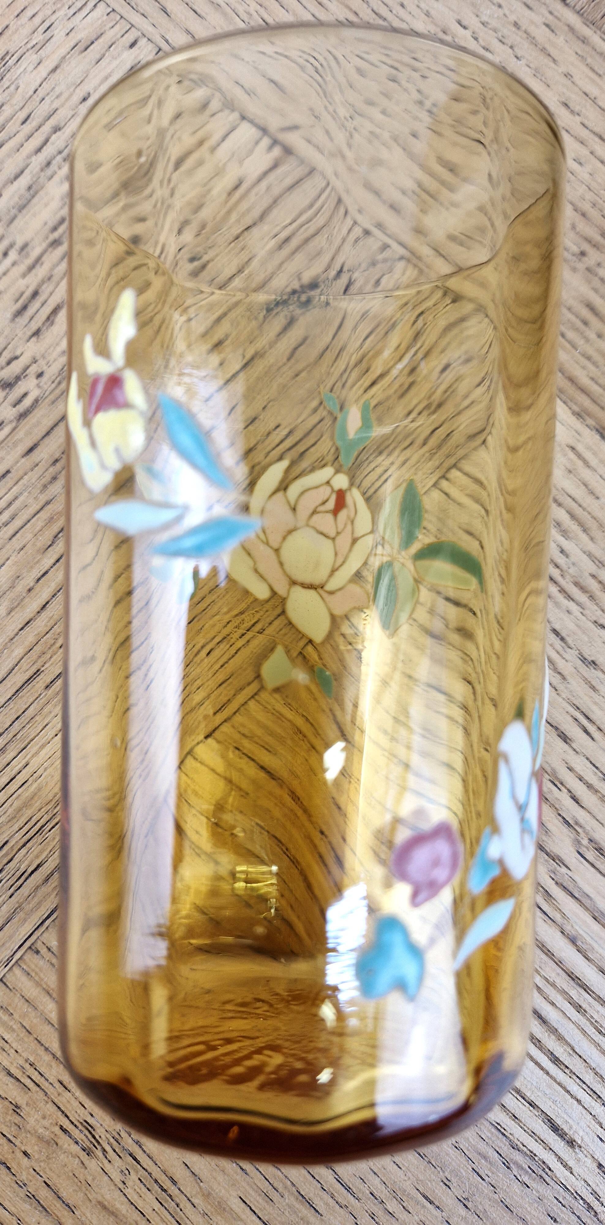 Art Nouveau enamelled glass with floral decoration - tumbler