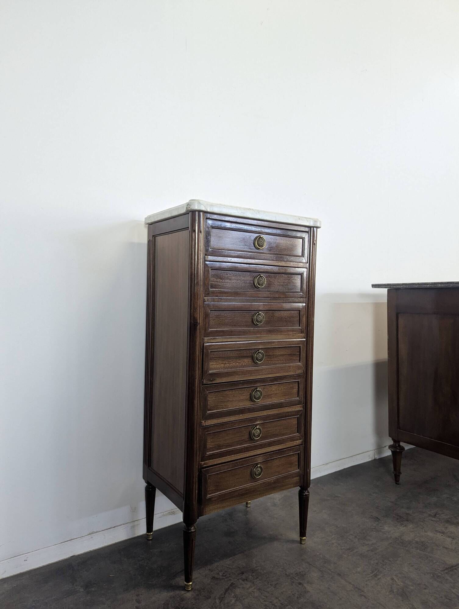 Louis XVI style chest of drawers in mahogany and Carrara marble