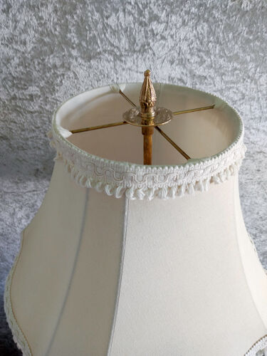 Lampe d'inspiration chinoise en porcelaine de Limoges