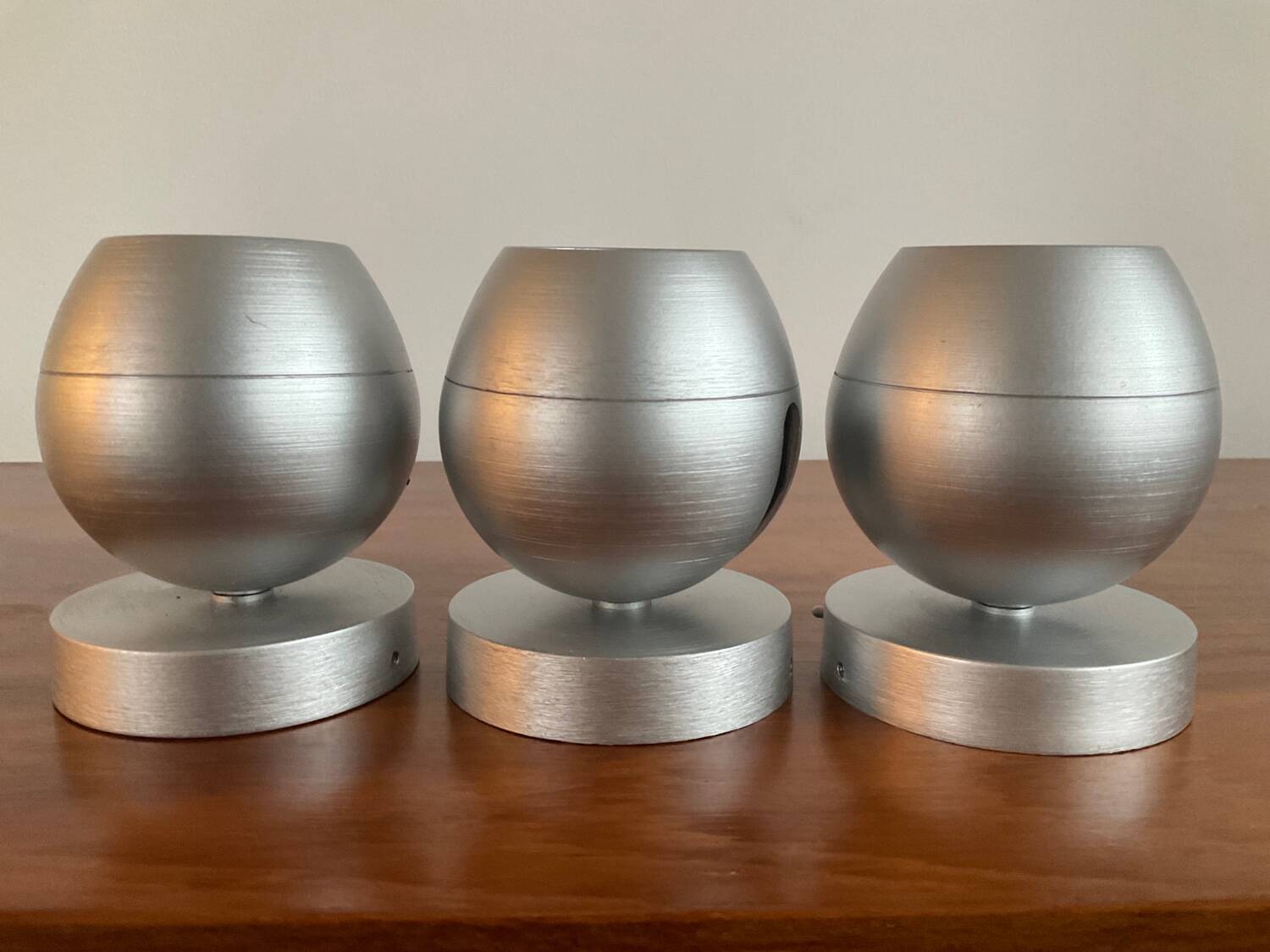 Series of 3 “Lirio” spotlights for Philips