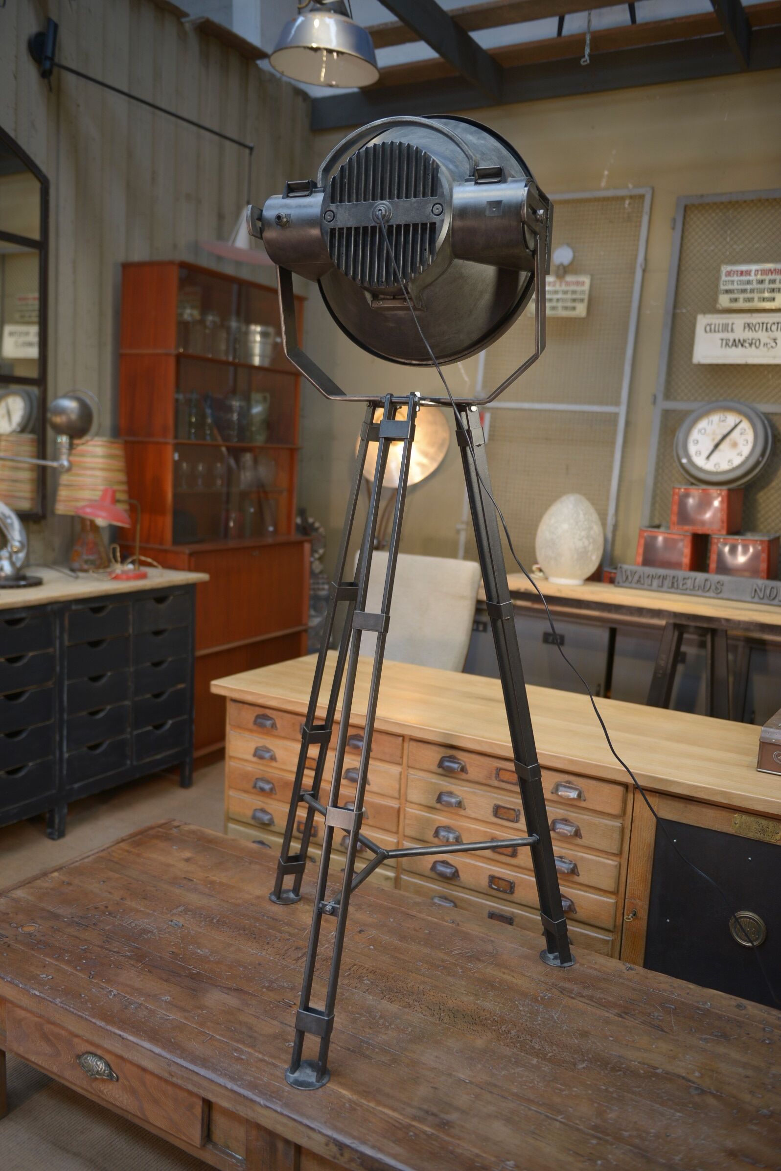 Philips adjustable metal floor projector 1960