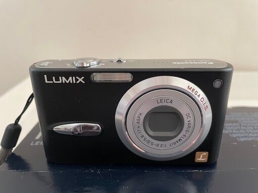 Panasonic LUMIX DMC-FX3 Digital Camera