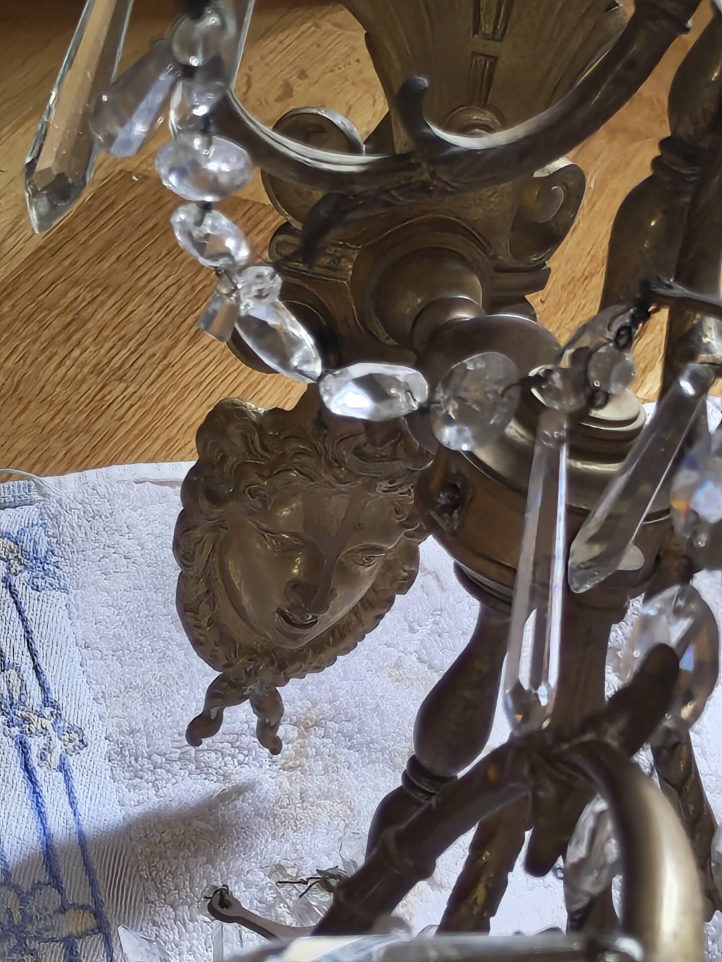 Appliques bronze doré avec pendeloques crystal