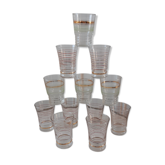 Set of 12 50s water glasses with border