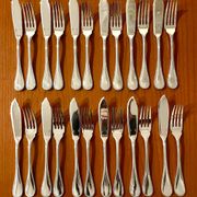 Christofle Perles 12-piece fish cutlery set, excellent condition
