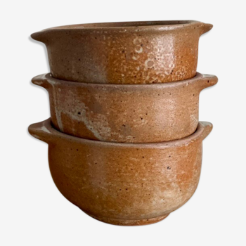 Set of three bowls in ancient sandstone