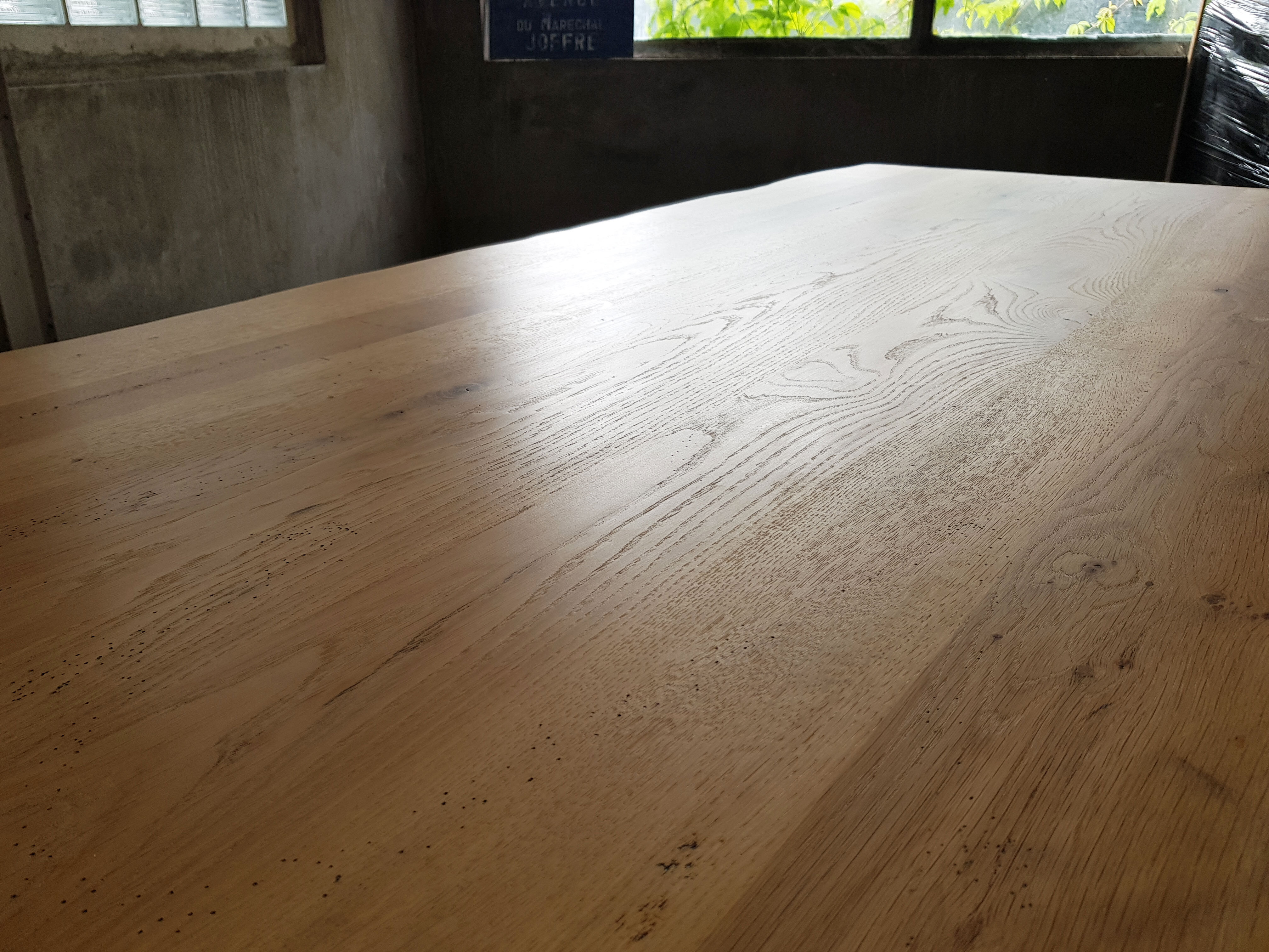 Dining room table