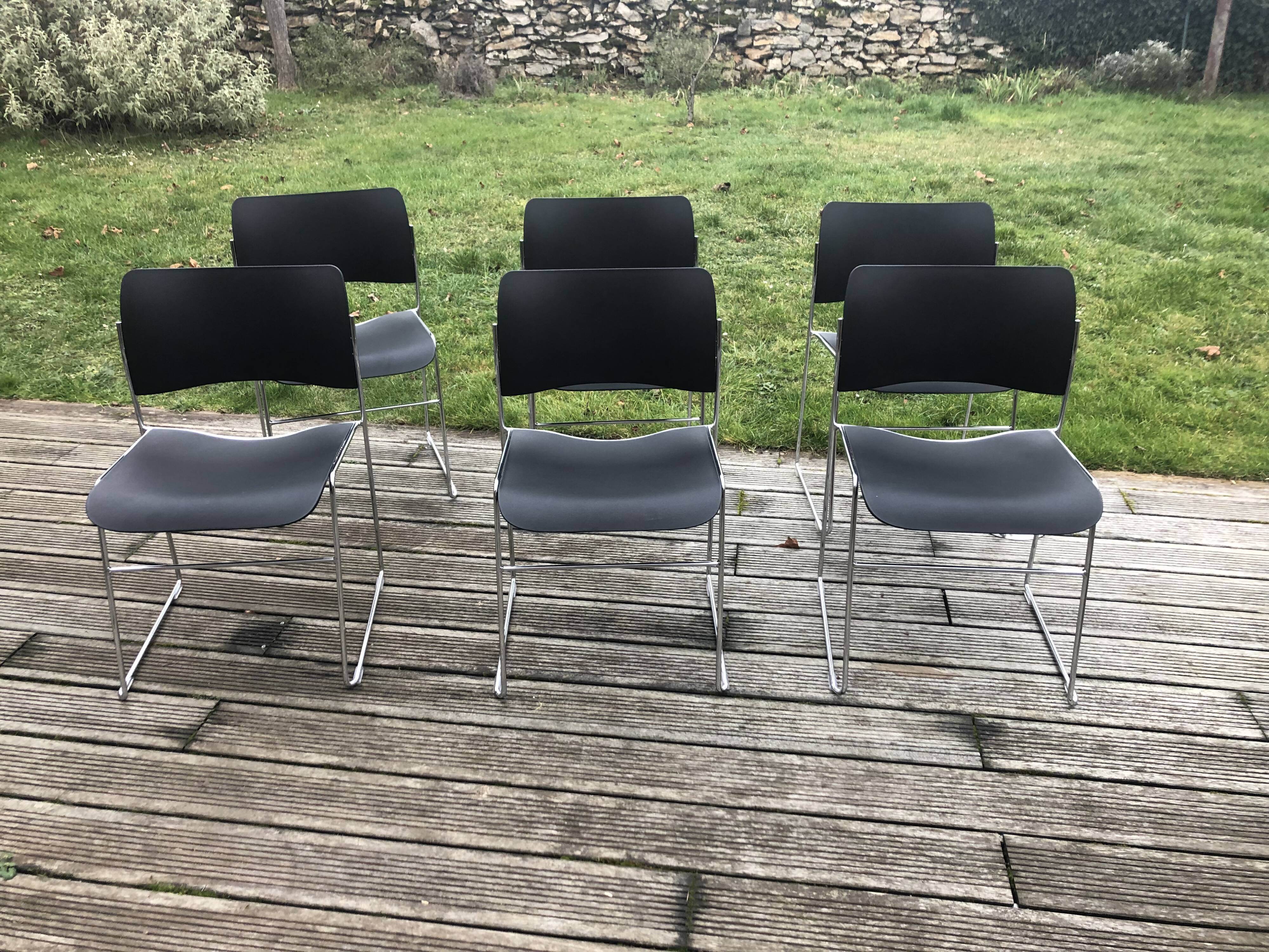 Design chairs David Rowland - Howe