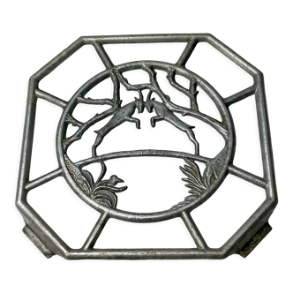 Aluminum underplate animal décor