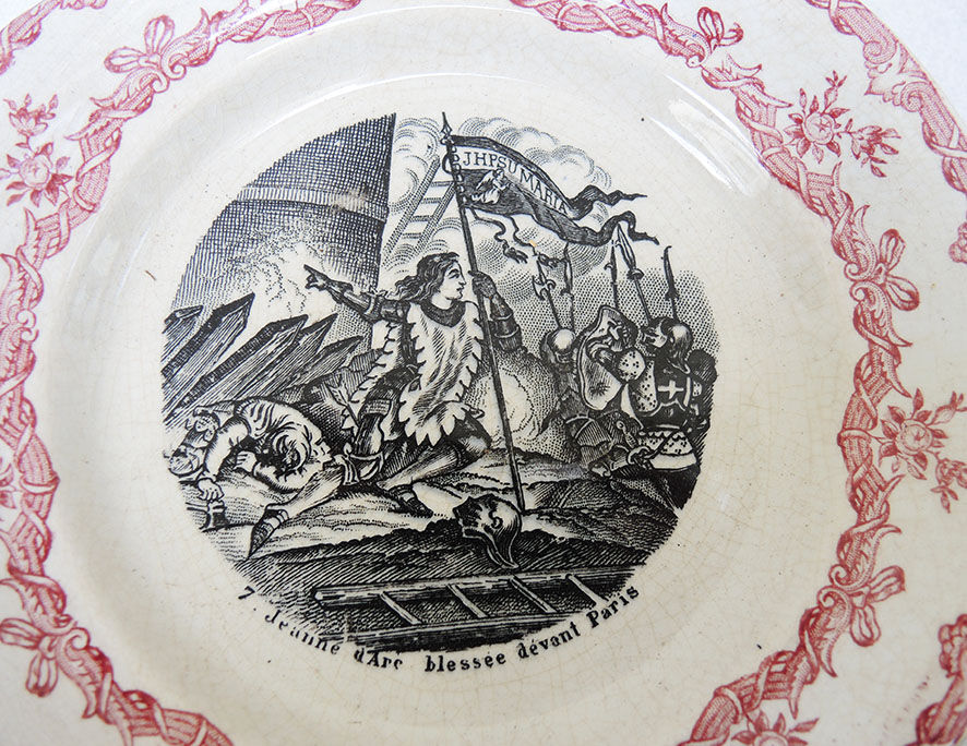 11 old plates hb choisy le roi in earthenware: joan of arc