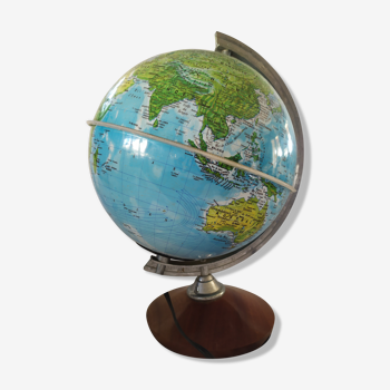 Globe terrstre lumineux