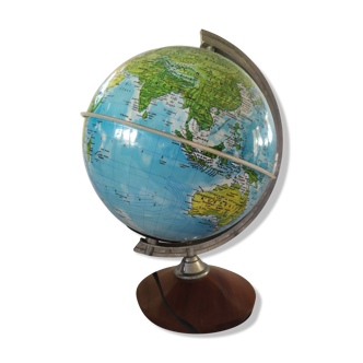 Luminous terrestrial globe