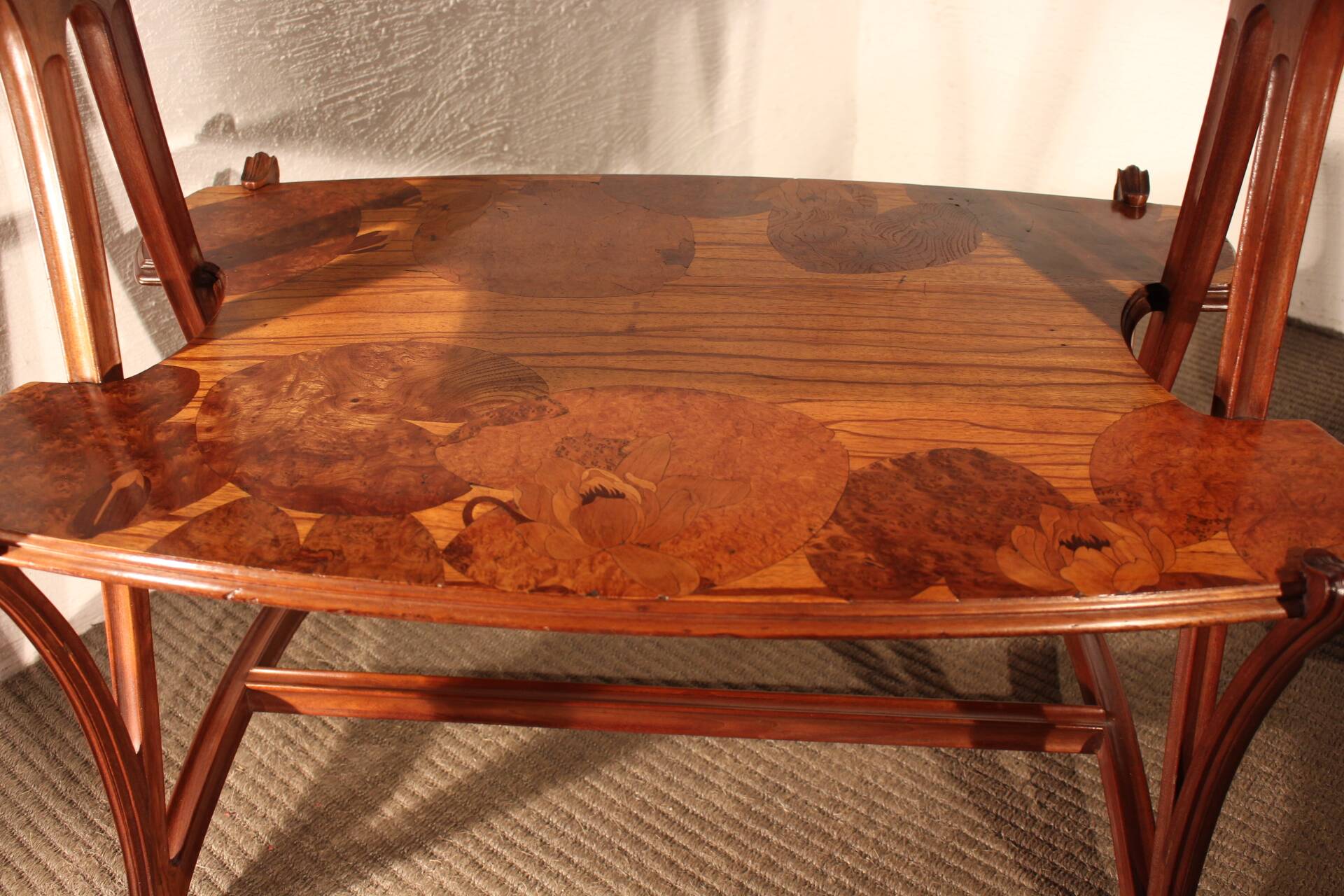 Table à thé Art Nouveau de L-Majorelle