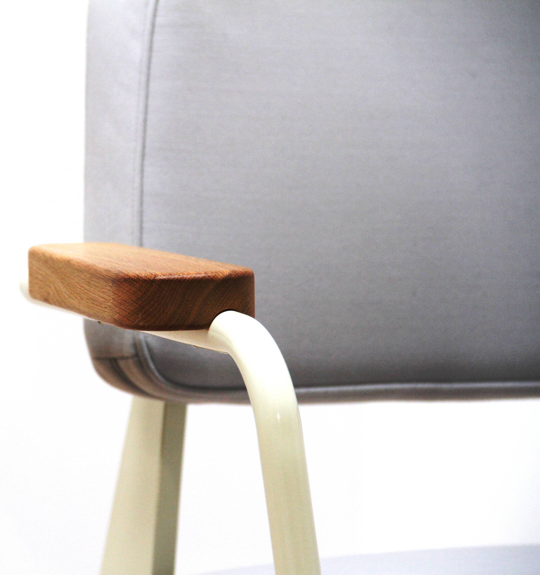 Jean Prouvé executive chair, Vitra
