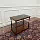 Table d'appoint anglaise classique avec dessus en cuir vert