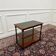 Table d'appoint anglaise classique avec dessus en cuir vert