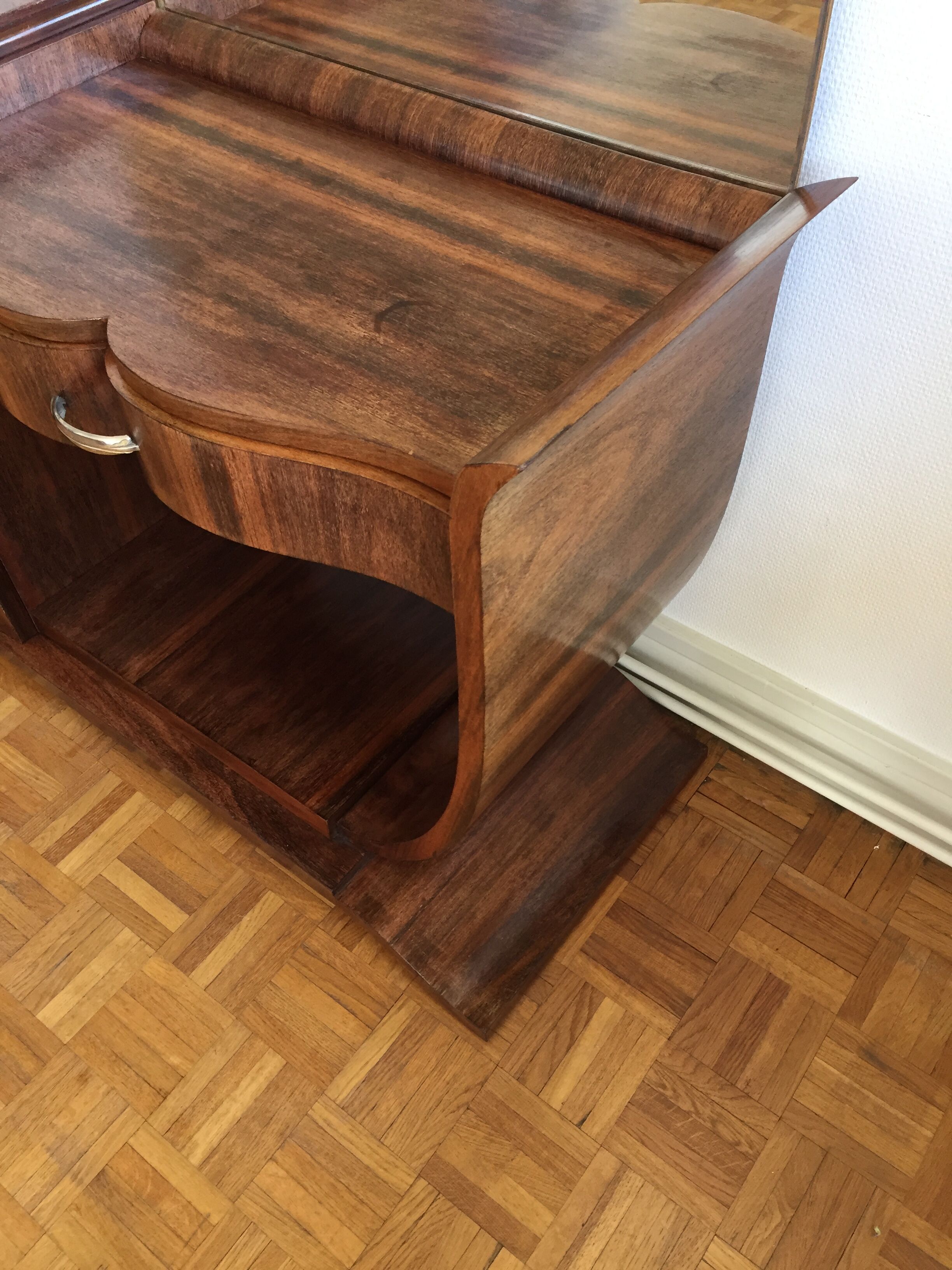 Art deco dressing table in rosewood