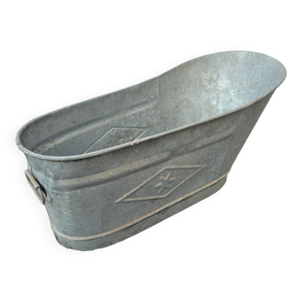 Zinc children's bathtub