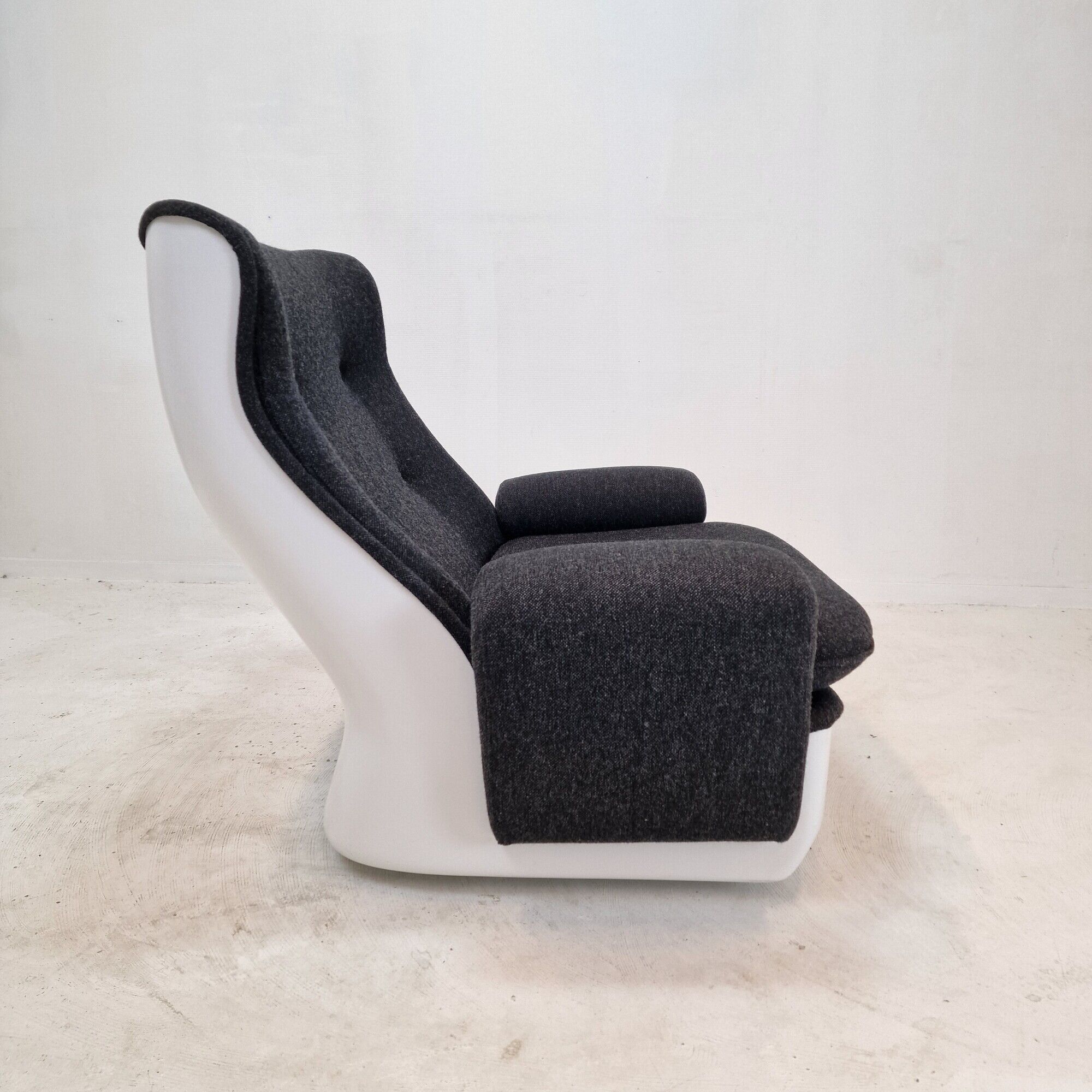 “Orchidée” Lounge Chair by Michel Cadestin for Airborne, France 1968