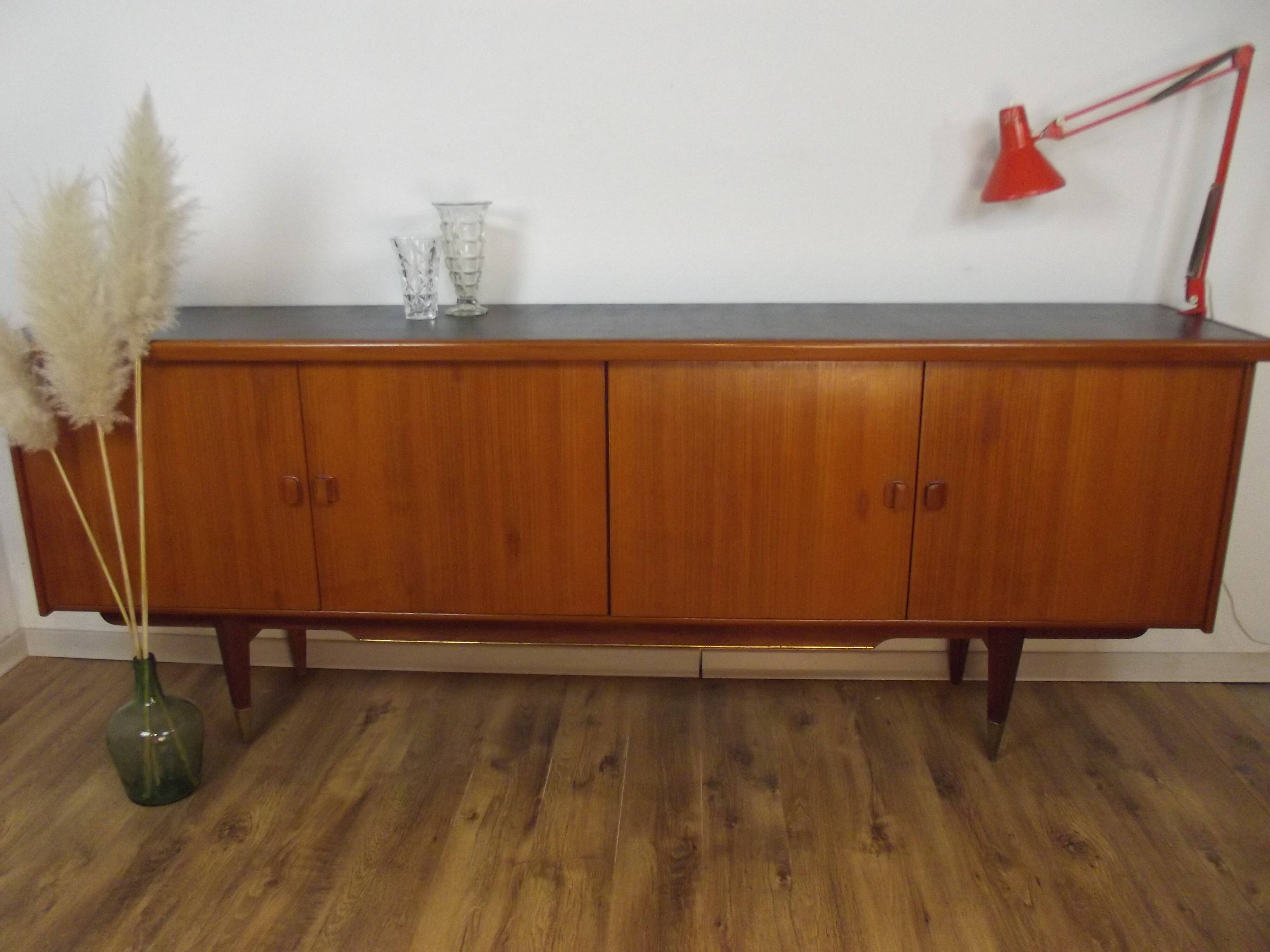 Scandinavian enfilade