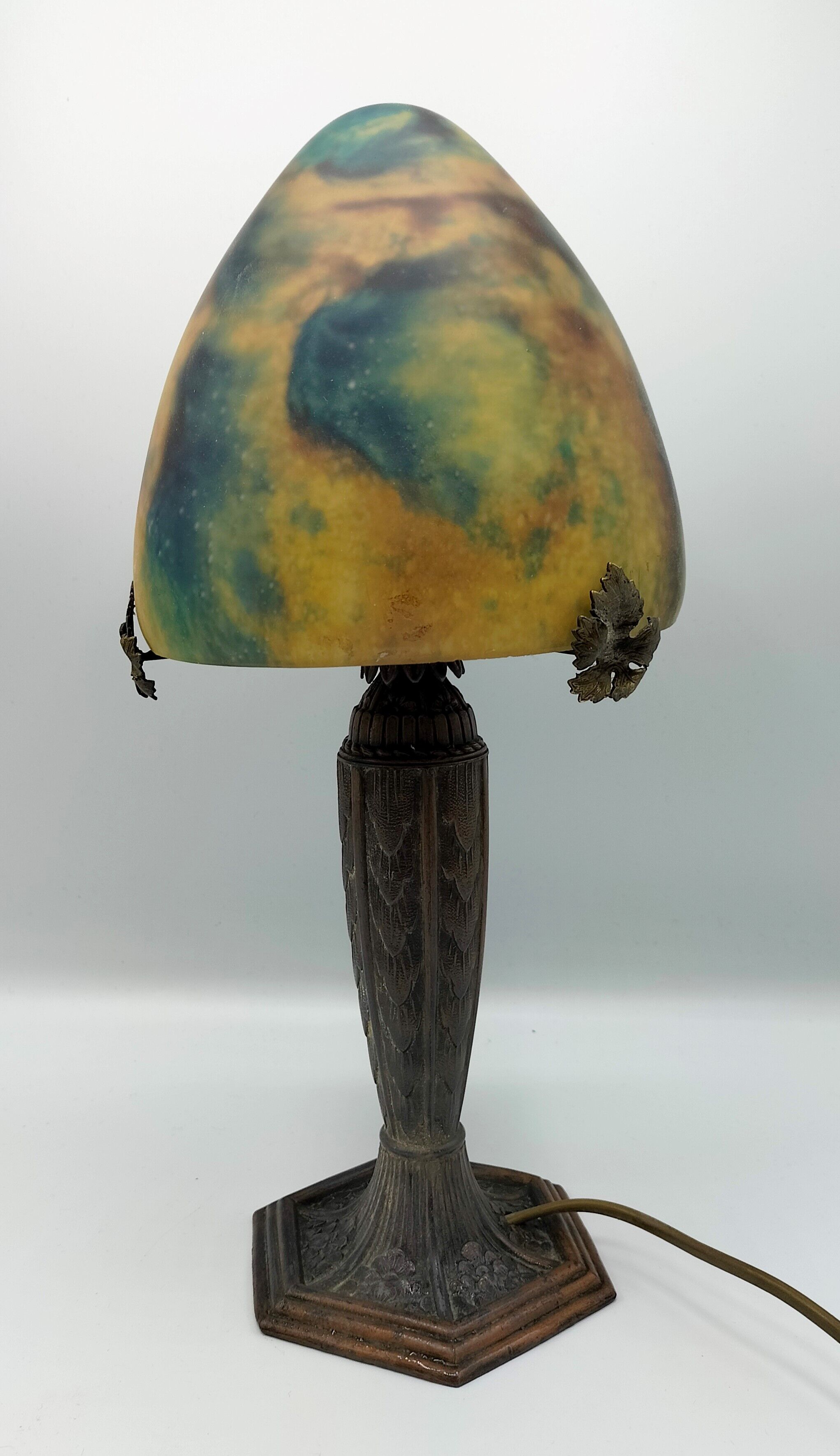 Mushroom bedside lamp in glass paste