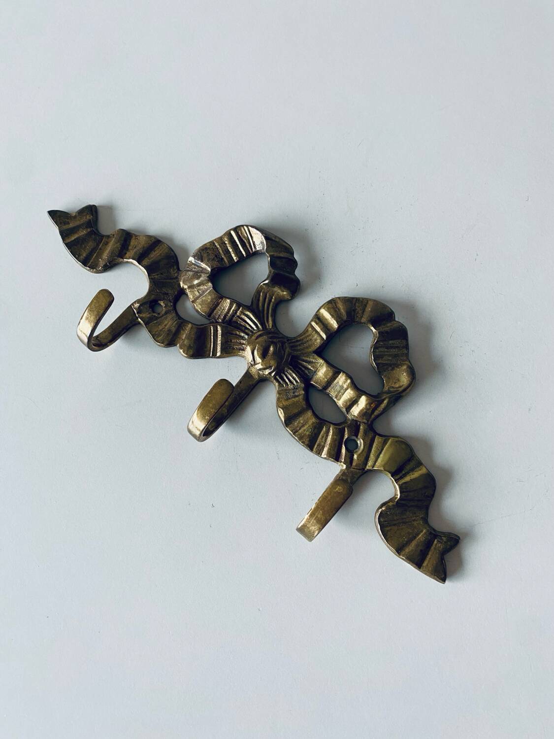 Brass knot wall hook